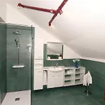 Grenko House Vrata