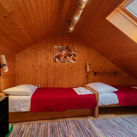 Grenko House * Vrata